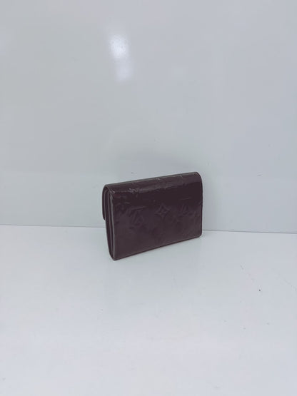 BLACK MONOGRAM VERNIS SARAH NW WALLET