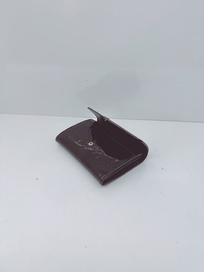 BLACK MONOGRAM VERNIS SARAH NW WALLET