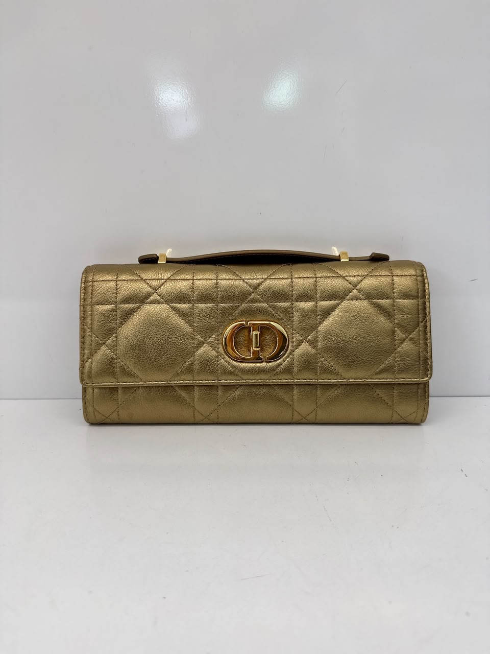 METALLIC GOLD TONE MACROCANNAGE LAMBSKIN LEATHER CARO TOP HANDLE POUCH