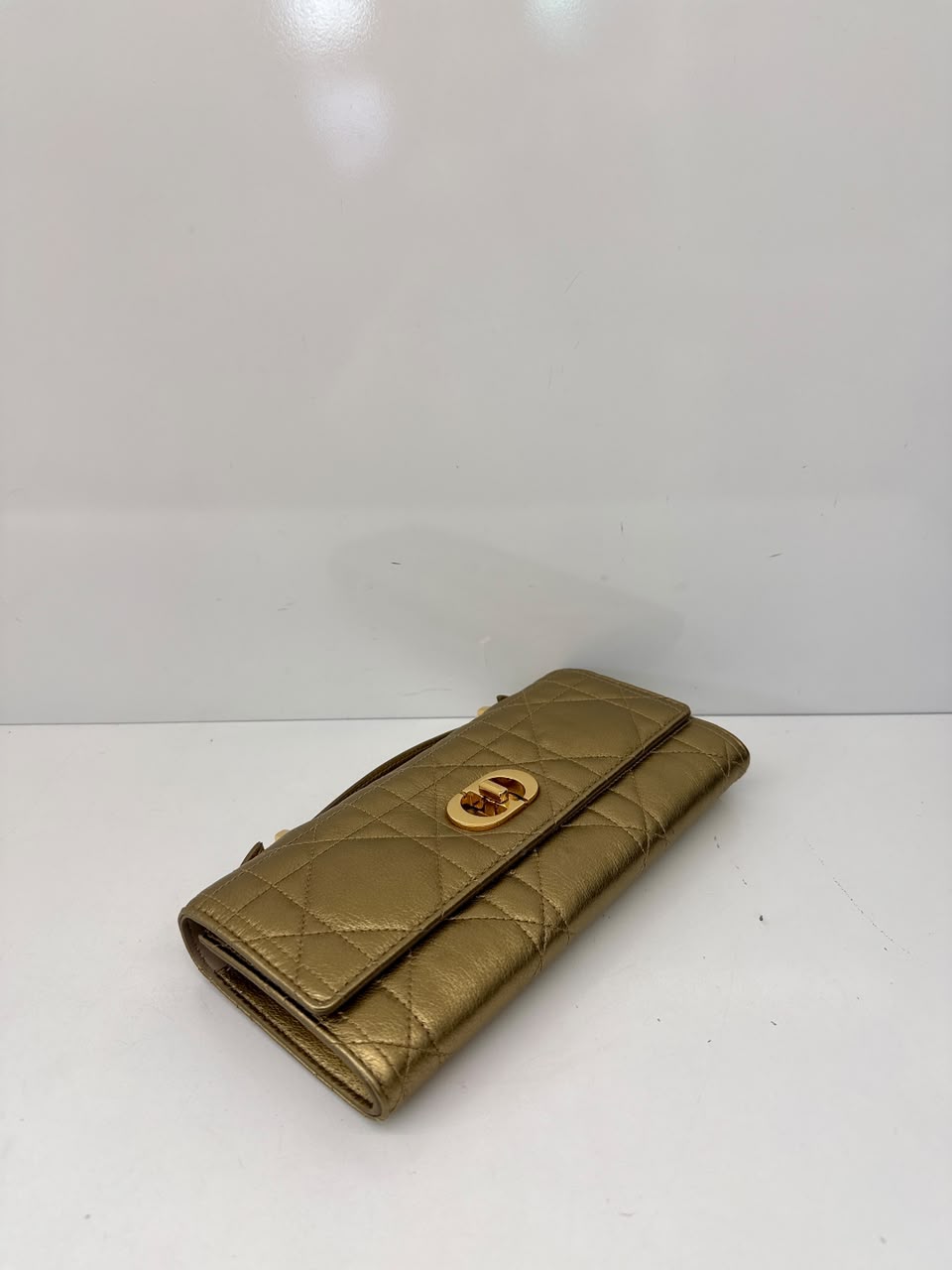 METALLIC GOLD TONE MACROCANNAGE LAMBSKIN LEATHER CARO TOP HANDLE POUCH
