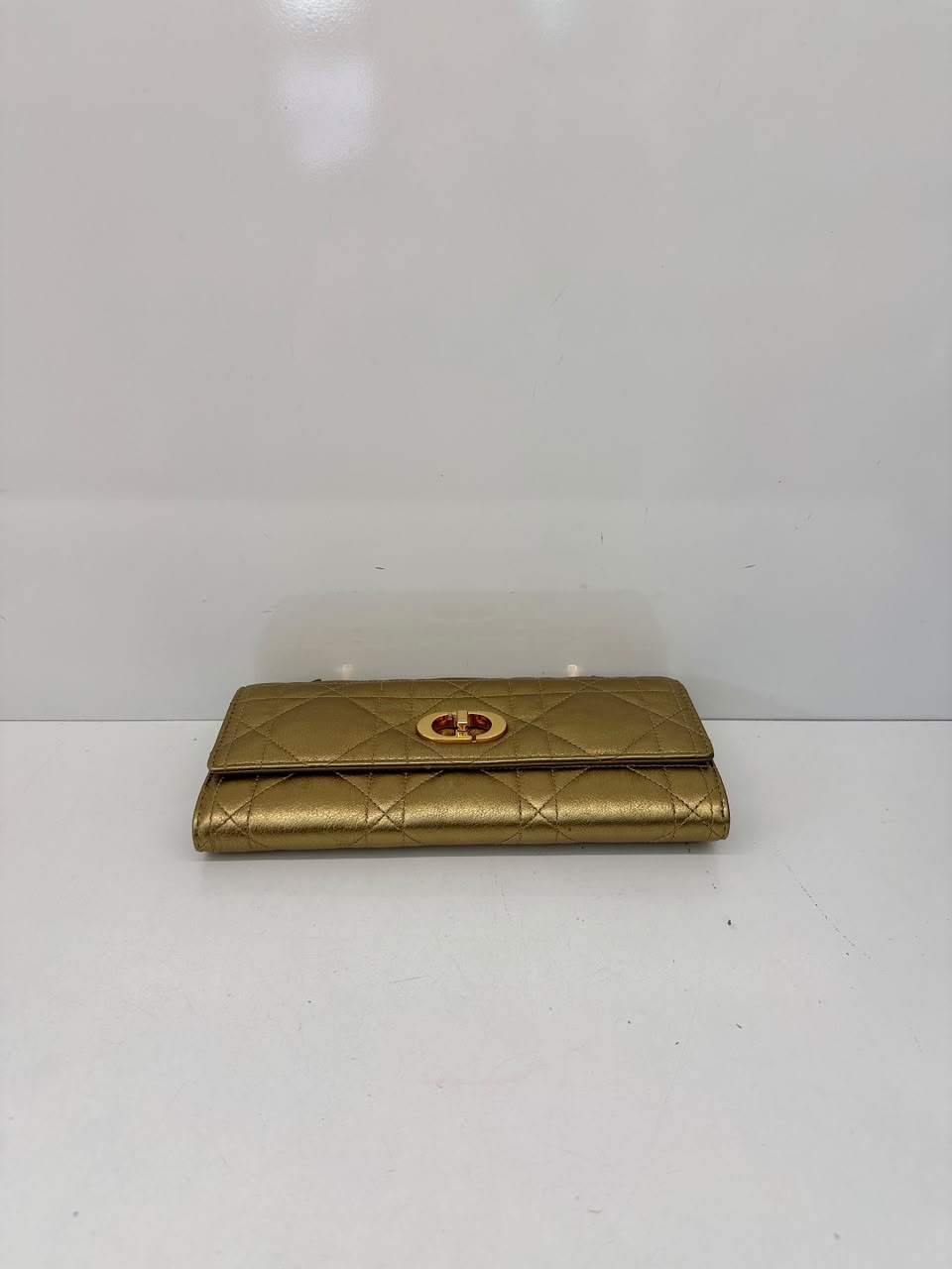 METALLIC GOLD TONE MACROCANNAGE LAMBSKIN LEATHER CARO TOP HANDLE POUCH