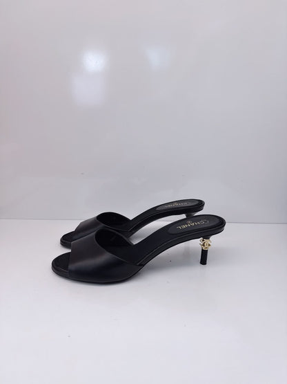 BLACK LEATHER CC HEEL SLIDE SANDALS 38.5C
