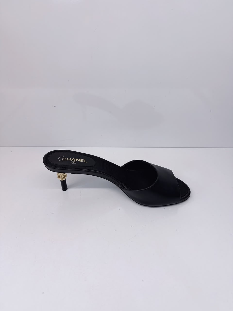 BLACK LEATHER CC HEEL SLIDE SANDALS 38.5C
