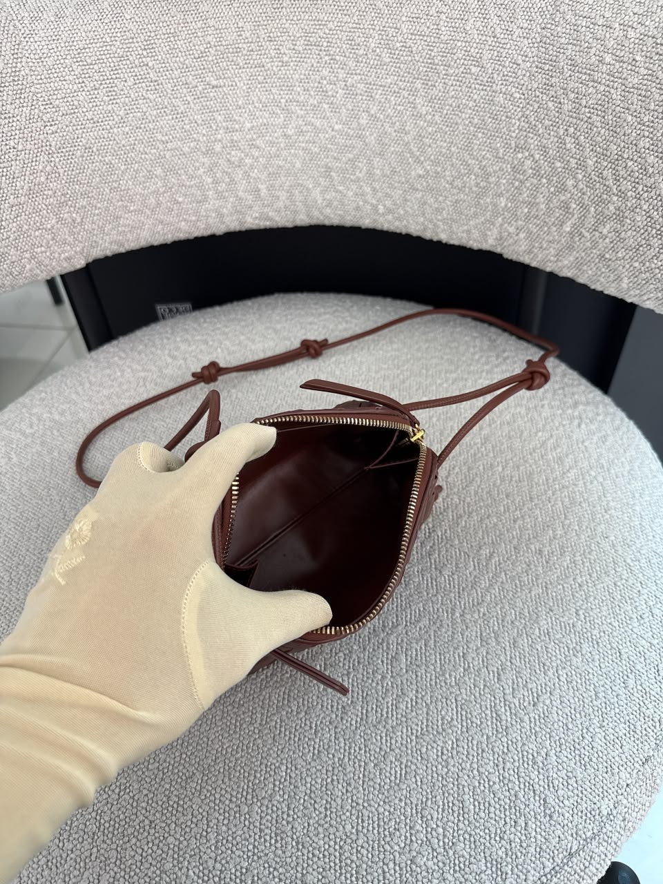 BROWN INTRECCIATO LEATHER MINI CONCERT POUCH