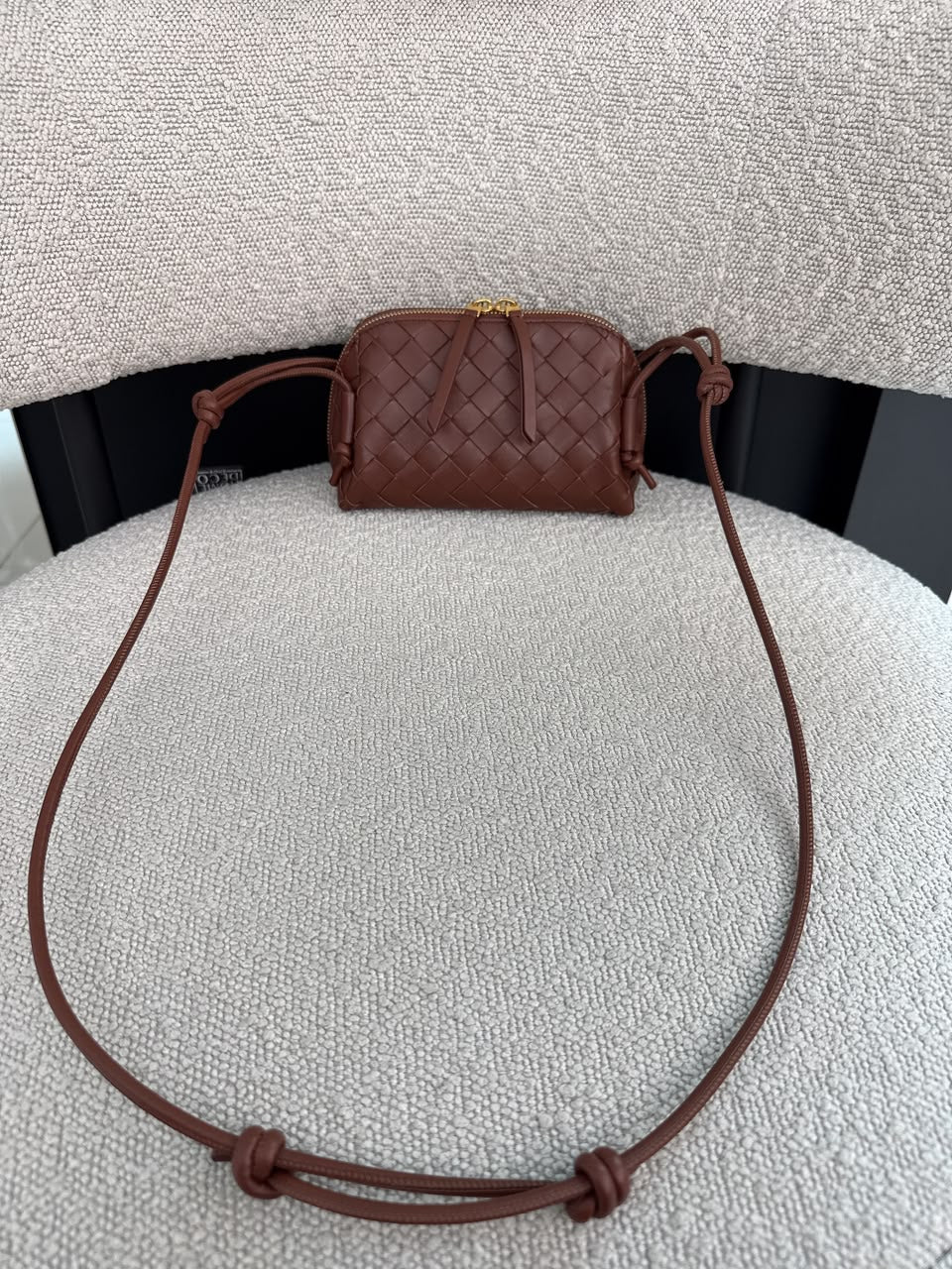 BROWN INTRECCIATO LEATHER MINI CONCERT POUCH
