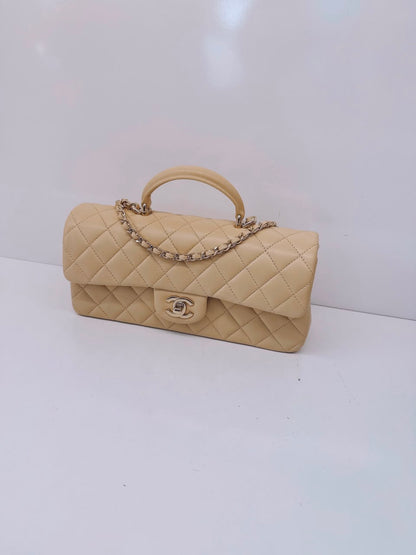 BEIGE QUILTED LAMBSKIN LEATHER CLASSIC TOP HANDLE EAST WEST FLAP GOLD-TONE HARDWARE BAG