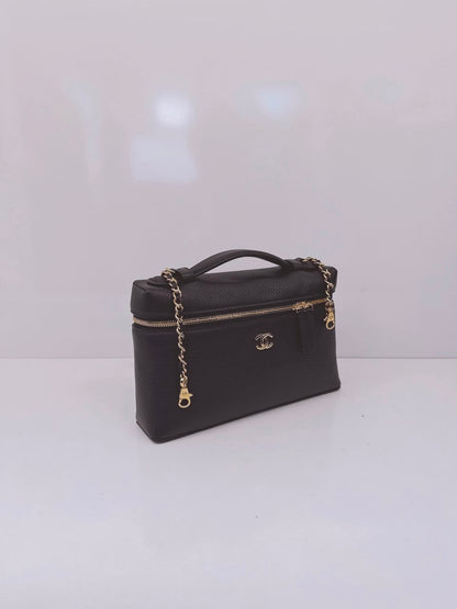 BLACK GRAINED CALFSKIN LEATHER LARGE VANITY WITH GOLD-TONE CHAIN