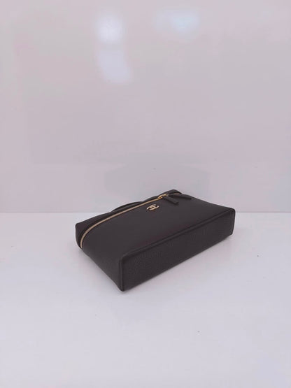 BLACK GRAINED CALFSKIN LEATHER LARGE VANITY WITH GOLD-TONE CHAIN