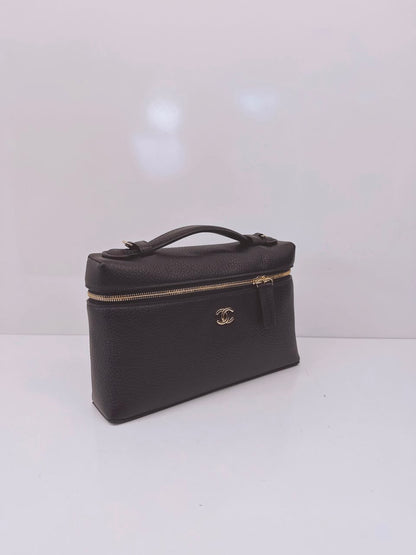 BLACK GRAINED CALFSKIN LEATHER LARGE VANITY WITH GOLD-TONE CHAIN