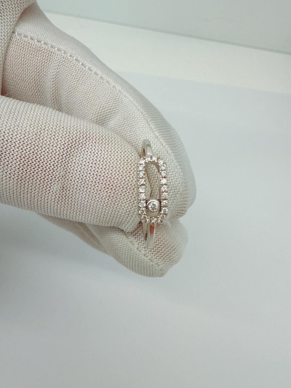 18K WHITE GOLD MOVE UNO DIAMOND RING 52