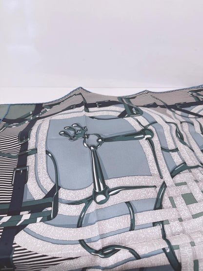 GRIS BLEUTE/BLEU MARINE/VERT CYPRES CARRE 70 MORS A JOUETS CHEMISE SCARF
