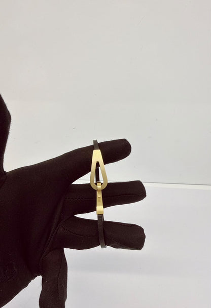 BLACK JUMBO HOOK BRACELET GOLD TONE HARDWARE