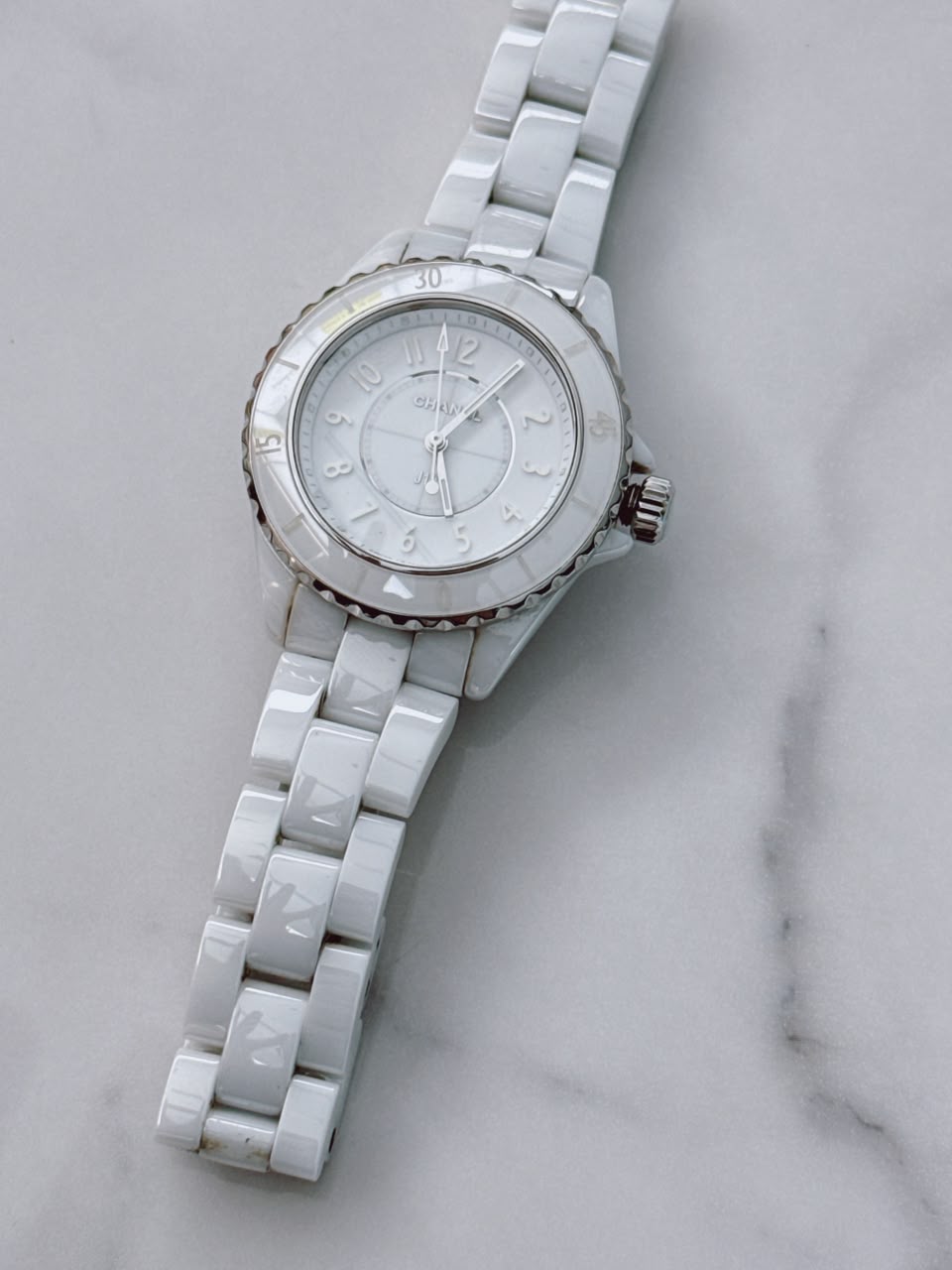 WHITE CERAMIC AND STEEL J12 WATCH 33MM
