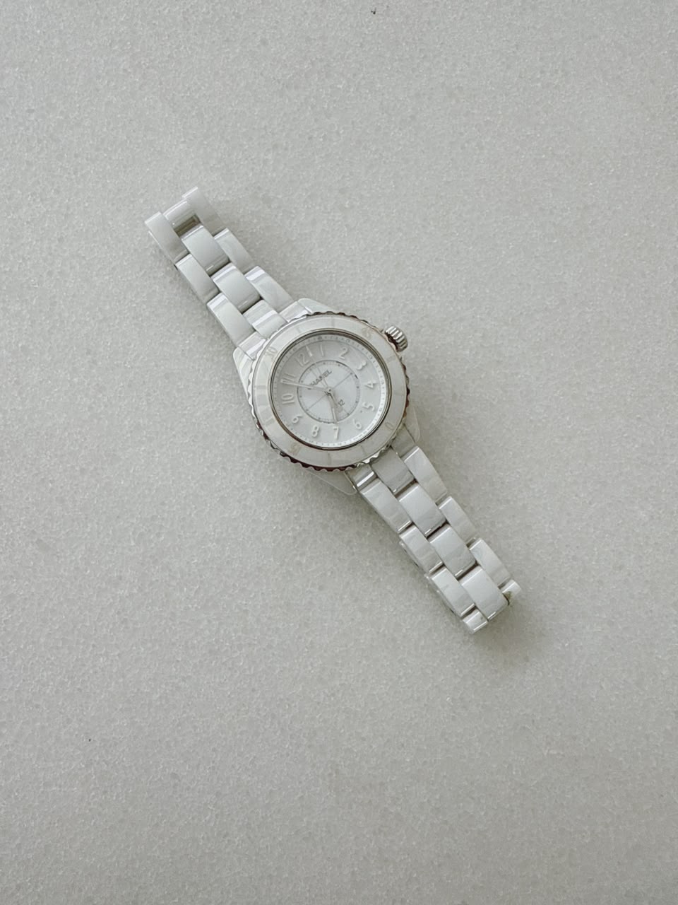 WHITE CERAMIC AND STEEL J12 WATCH 33MM