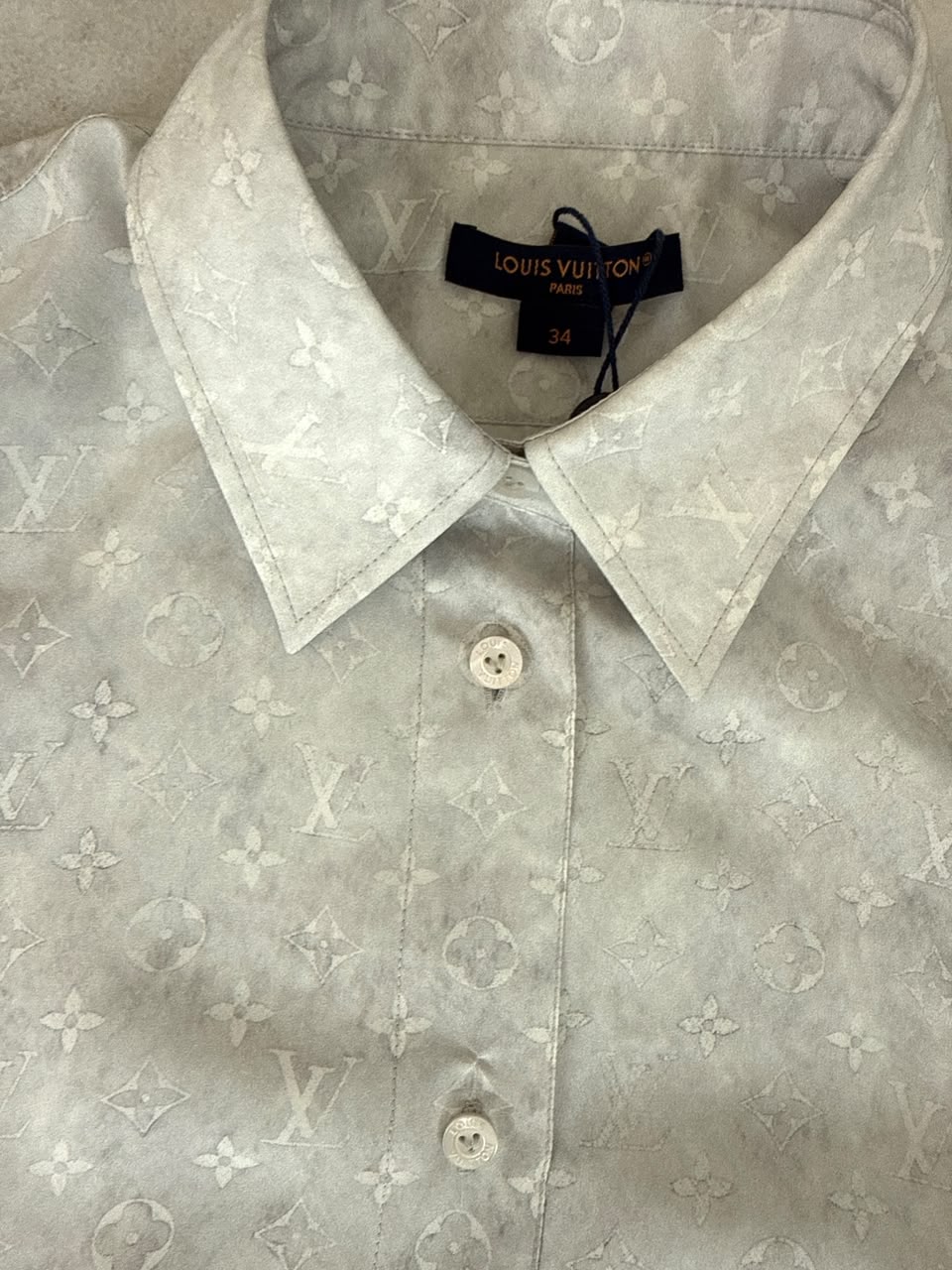 LIGHT GRAY SILK MONOGRAM CLOUD SLEEVELESS SHIRT 34
