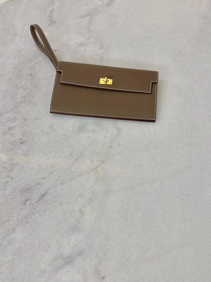 ETOUPE KELLY POCKET MADAME CALFKIN LONG WALLET