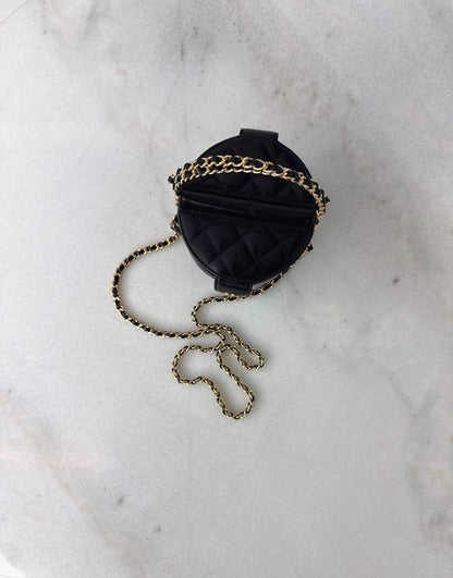 BLACK LEATHER ROUND TOP HANDLE VANITY BAG