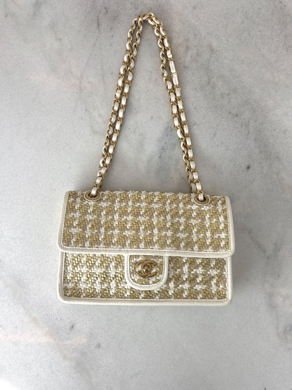 GOLD AND WHITE METALLIC LAMBSKIN VISCOSE WOVEN MEDIUM FLAP  BAG