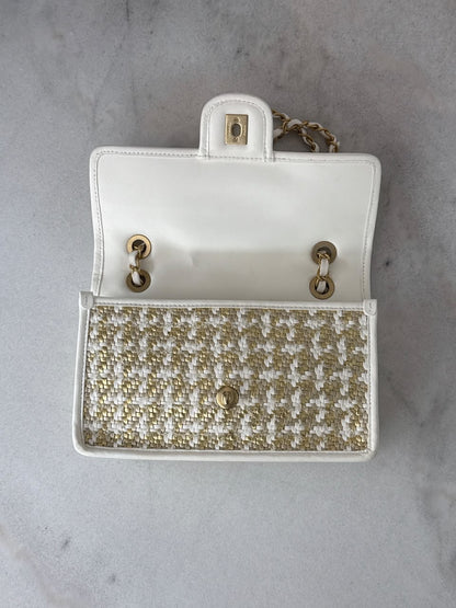 GOLD AND WHITE METALLIC LAMBSKIN VISCOSE WOVEN MEDIUM FLAP  BAG