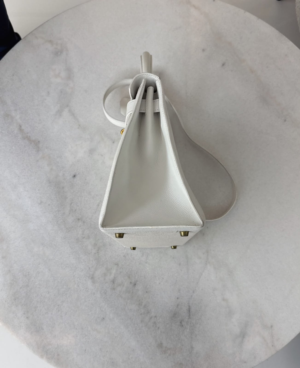 BEIGE CANVAS AND WHITE LEATHER KELLY SELLIER 28 GOLD HARDWARE