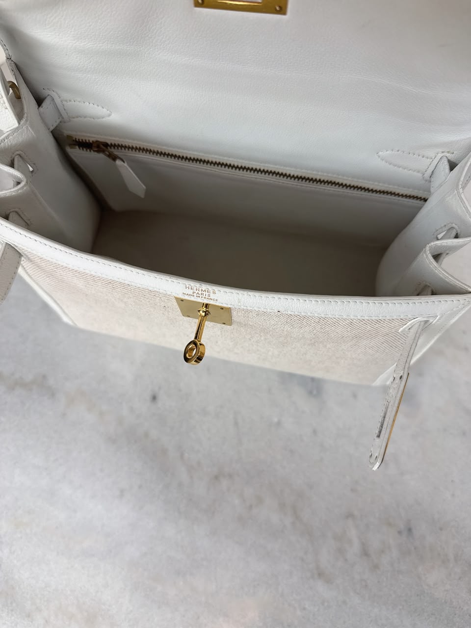 BEIGE CANVAS AND WHITE LEATHER KELLY SELLIER 28 GOLD HARDWARE