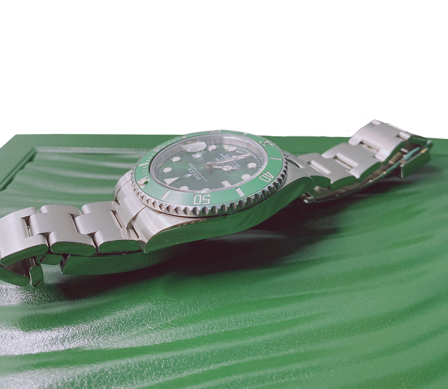 SUBMARINER DATE "HULK" 116610LV WATCH 40MM