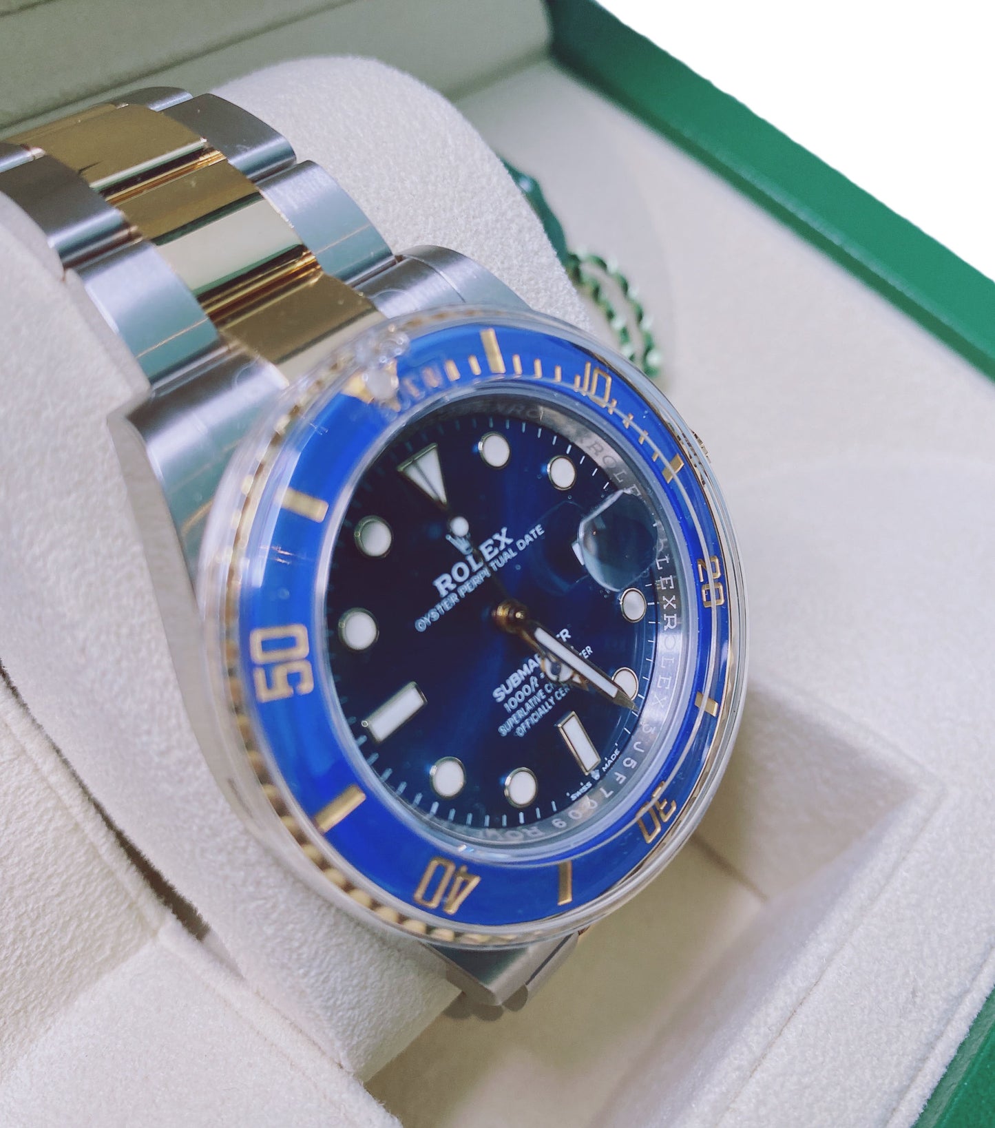 SUBMARINER DATE CERAMIC BLUESY GOLD AND STEEL BLUE DIAL 116613LB WATCH