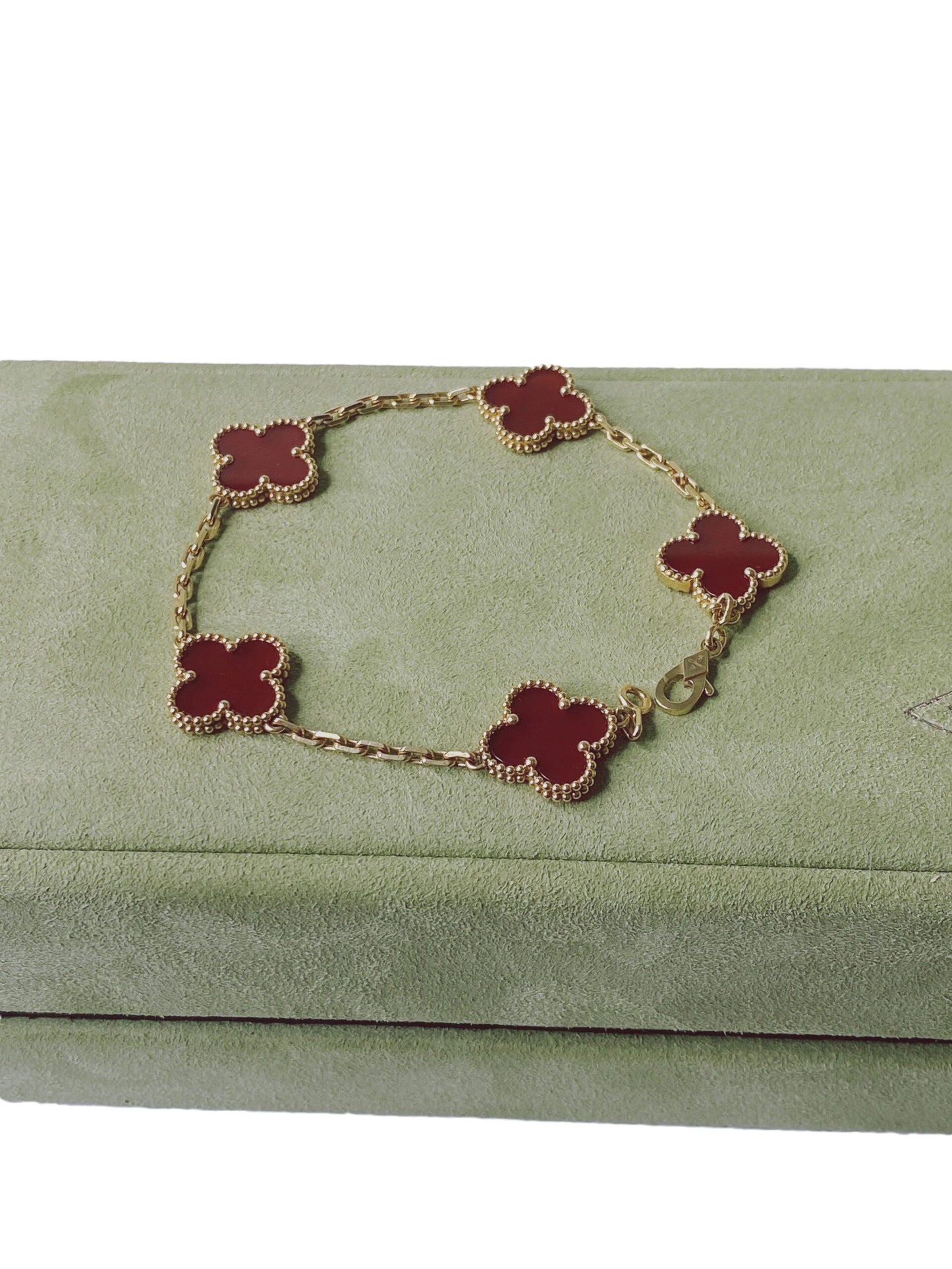 VINTAGE ALHAMBRA 5 MOTIF RED CARNELIAN BRACELET