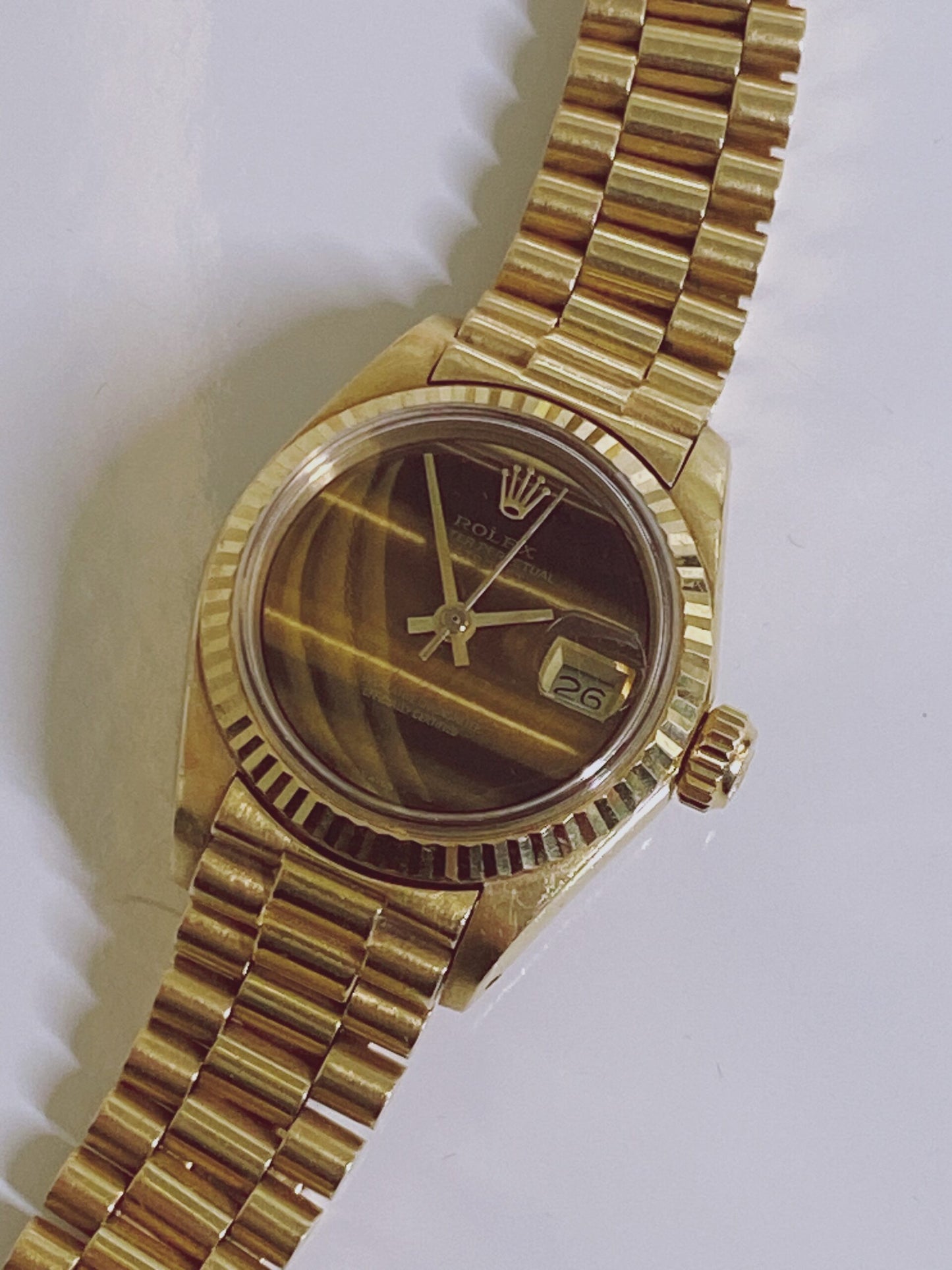 DATEJUST TIGER EYE DIAL 18K YELLOW GOLD FLUTED BEZEL 26MM PRESIDENT WATCH