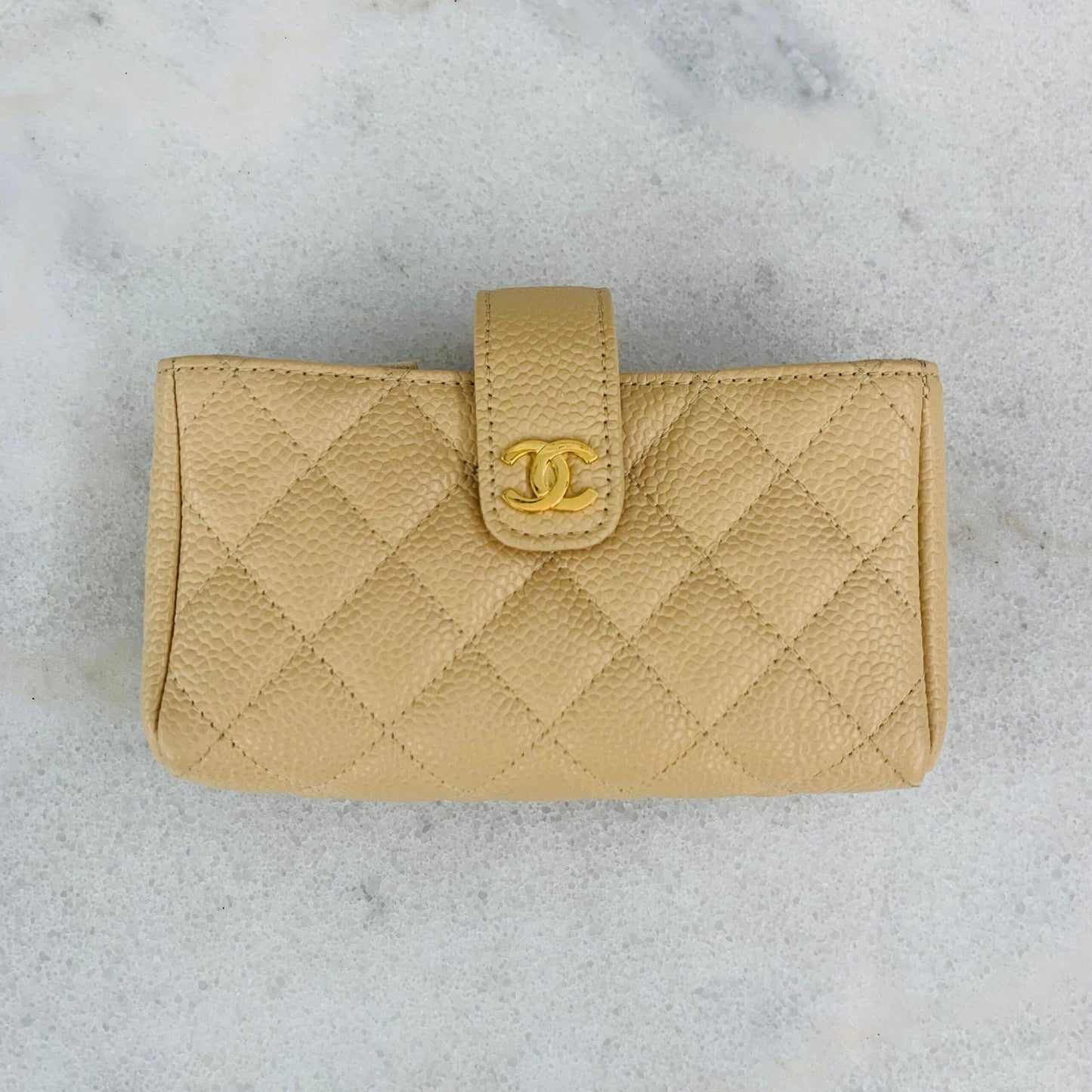 BEIGE QUILTED CAVIAR LEATHER CC O-MINI PHONE HOLDER CLUTCH