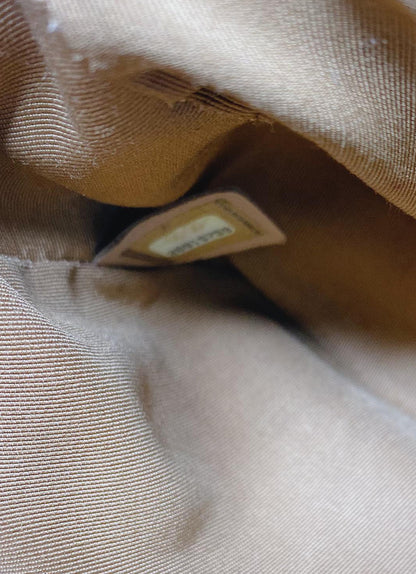 BEIGE GOATSKIN QUILTED SMALL CASUAL TRIP CAMERA CASE