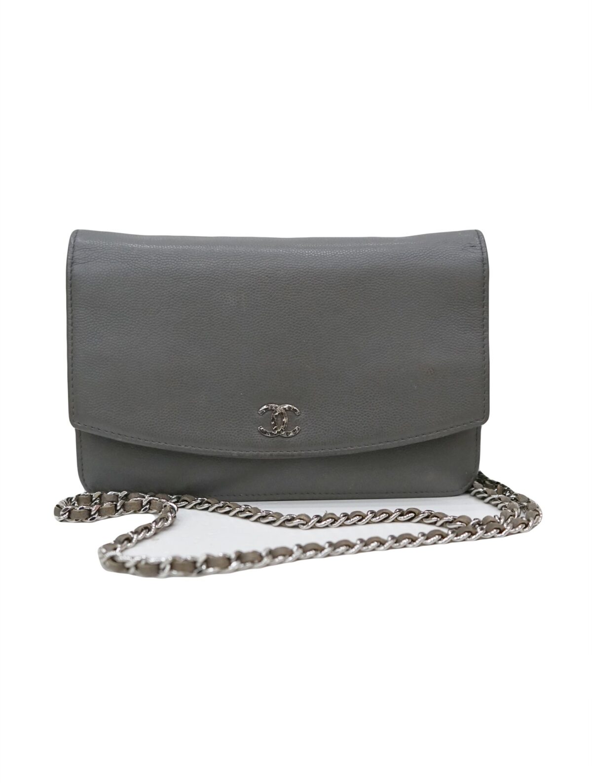 GRAINED LEATHER WALLET ON CHAIN