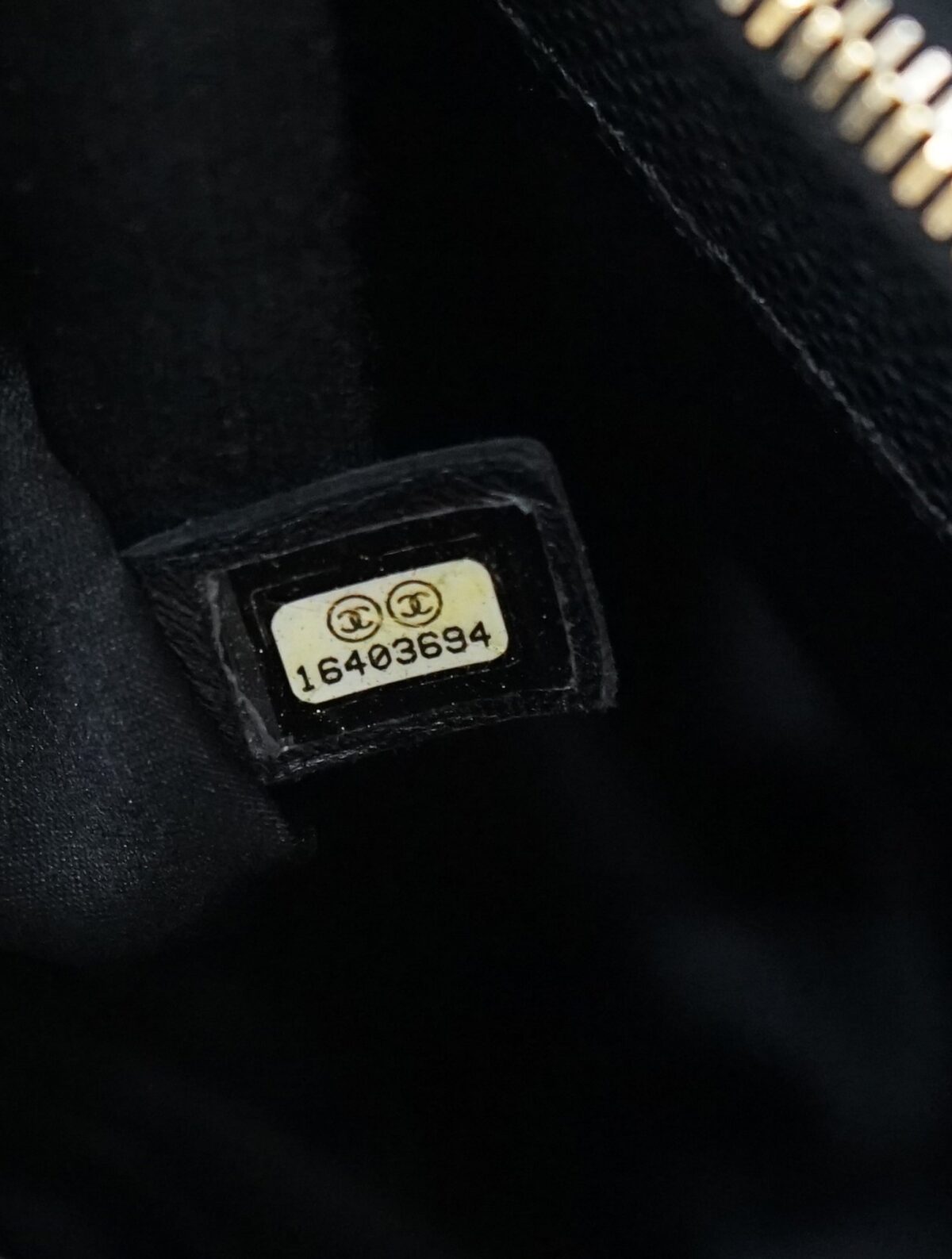 BLACK CAVIAR CC GRAND SHOPPING TOTE BAG