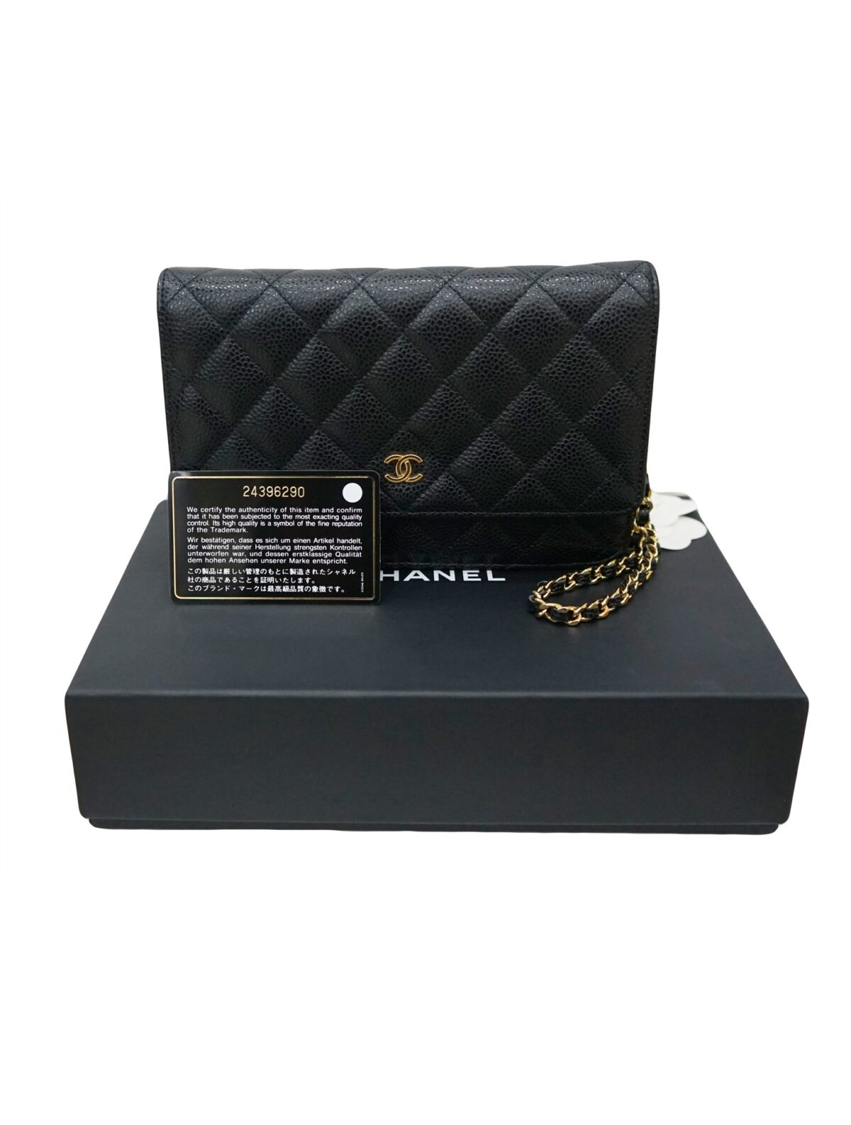 BLACK CAVIAR LEATHER WALLET ON CHAIN