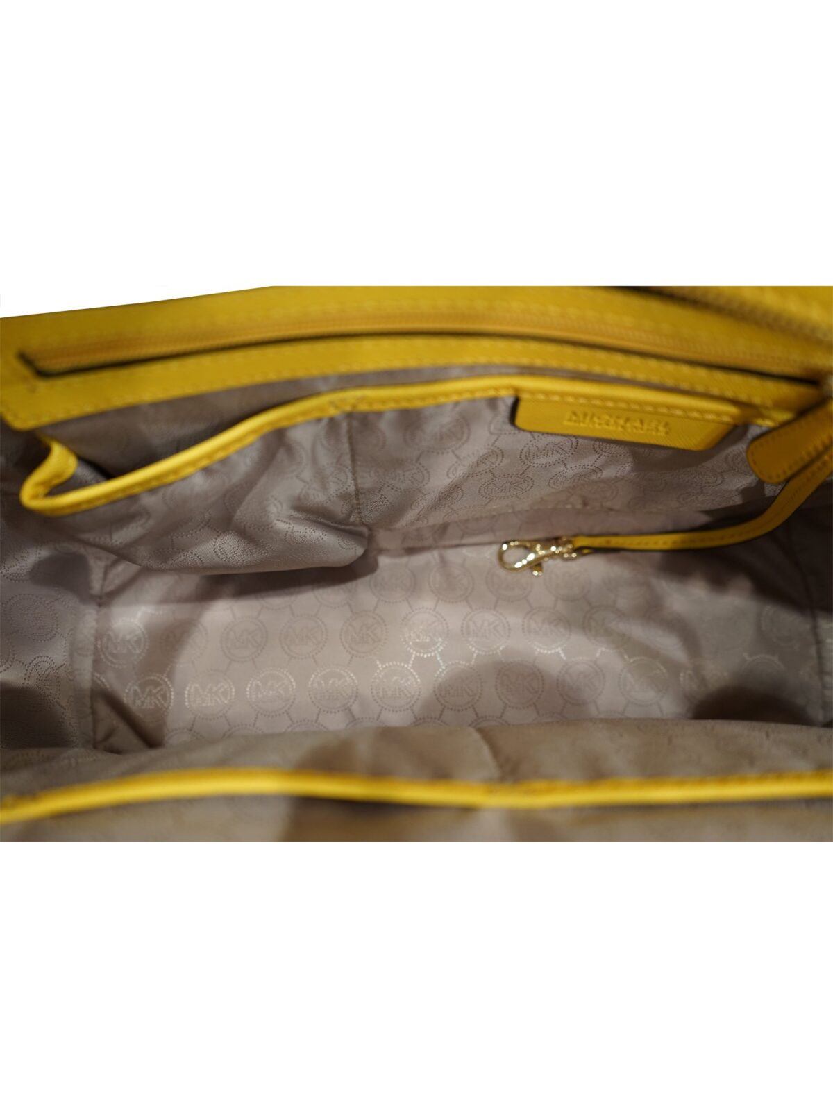 YELLOW SAFFIANO LEATHER MEDIUM SELMA