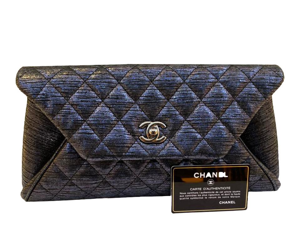 Chanel light beige chocolate bar fold over clutch pearl excellent 97-9 –  Down The Rabbit Hole MN