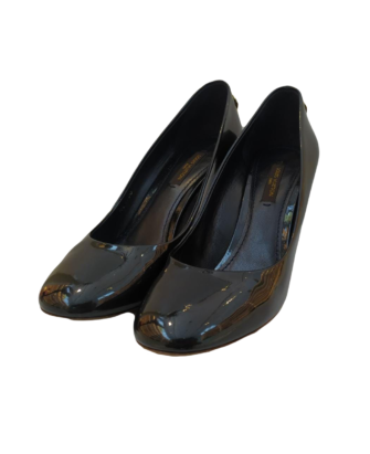BLACK PATENT LEATHER LOCK-IT PUMPS