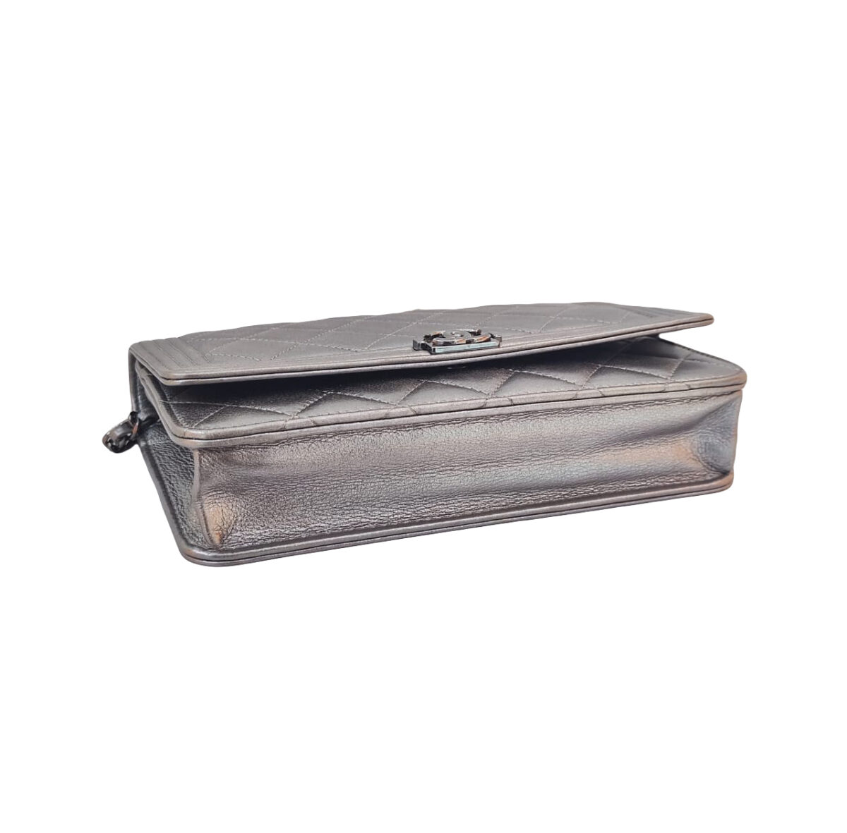 SILVER METALLIC LAMBSKIN BOY WALLET ON CHAIN