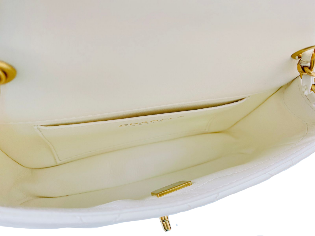 WHITE LAMBSKIN QUILTED HEART CHARMS MINI FLAP BAG