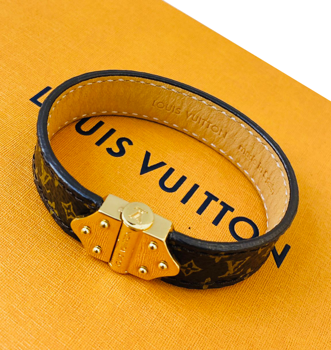 Louis Vuitton Spirit Nano Monogram Bracelet - Gold-Tone Metal