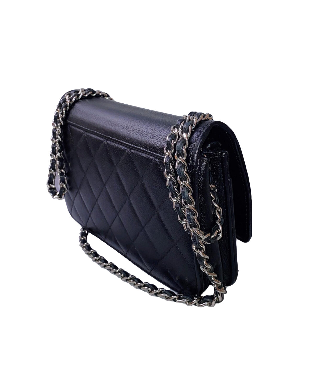 BLACK GRAINED CALFSKIN LEATHER URBAN COMPANION WALLET ON CHAIN