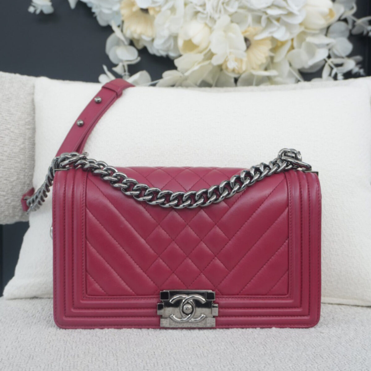 DARK PINK CHEVRON CALFSKIN LEATHER MEDIUM BOY FLAP BAG RUTHENIUM HARDWARE