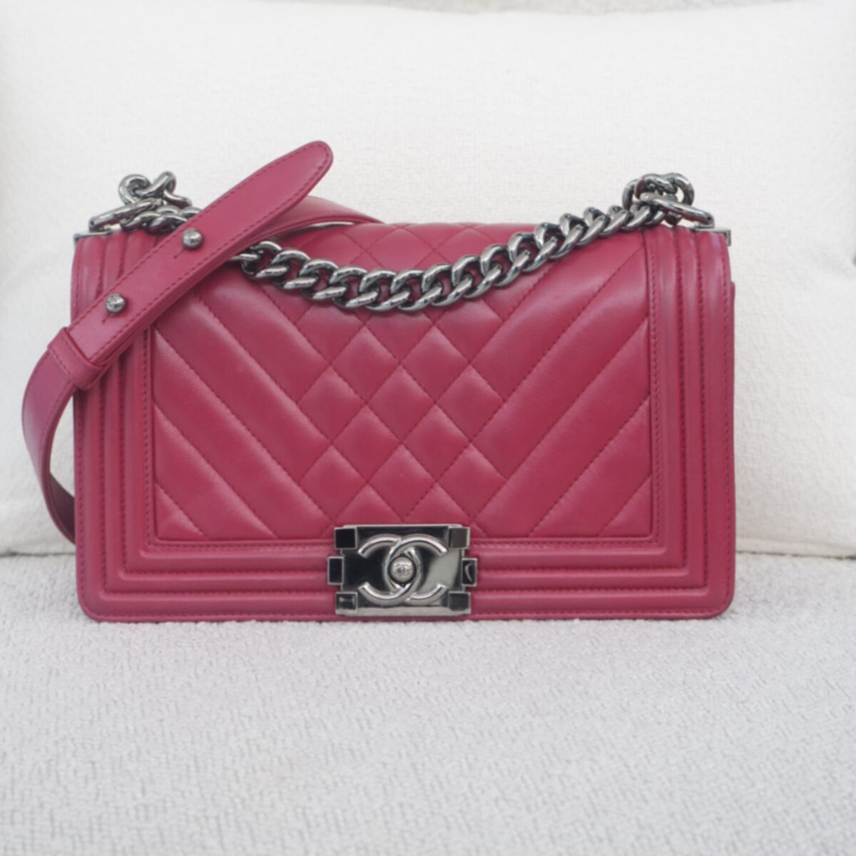 DARK PINK CHEVRON CALFSKIN LEATHER MEDIUM BOY FLAP BAG RUTHENIUM HARDWARE
