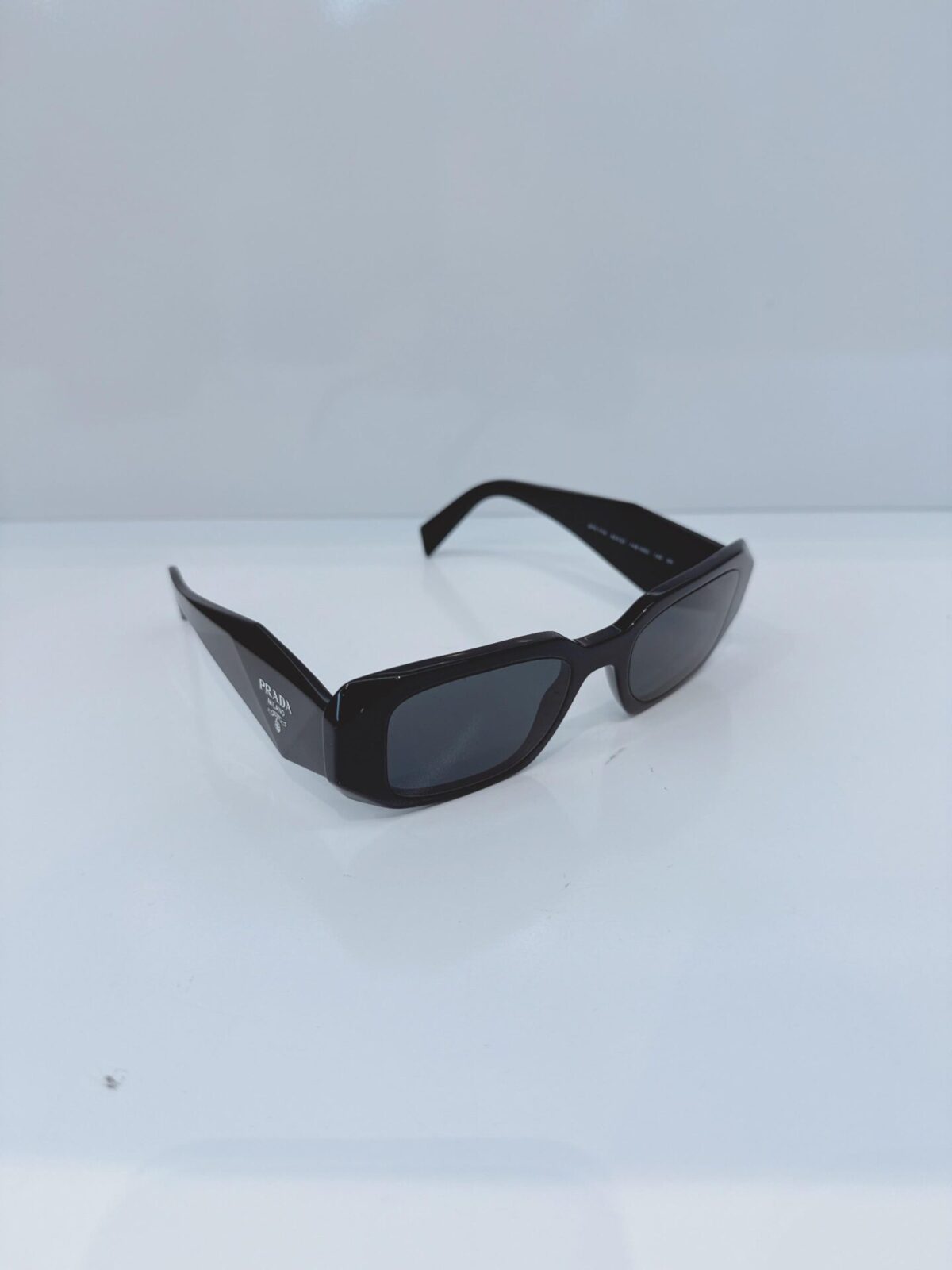 GRAY BLACK LENSE SYMBOLE  SPR17W 1AB-550 145 3N SUNGLASSES