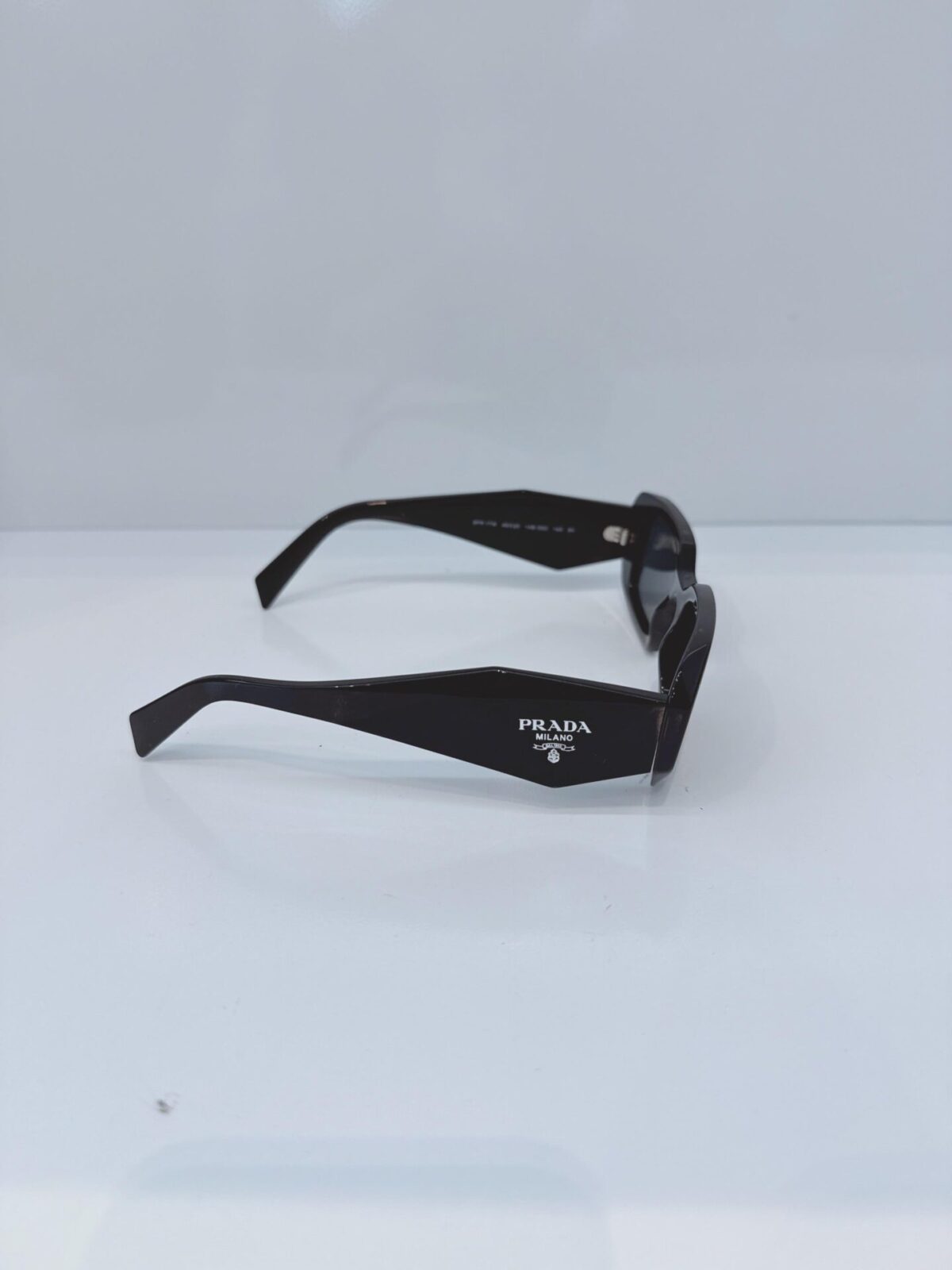 GRAY BLACK LENSE SYMBOLE  SPR17W 1AB-550 145 3N SUNGLASSES