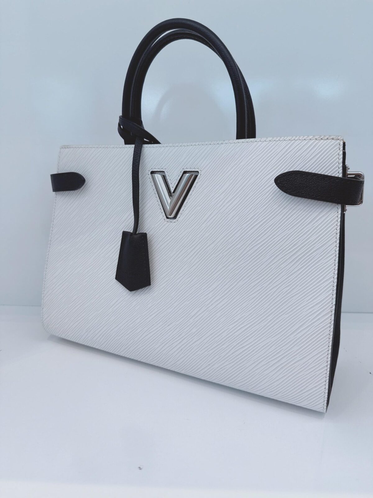 WHITE EPI LEATHER TWIST TOTE BAG