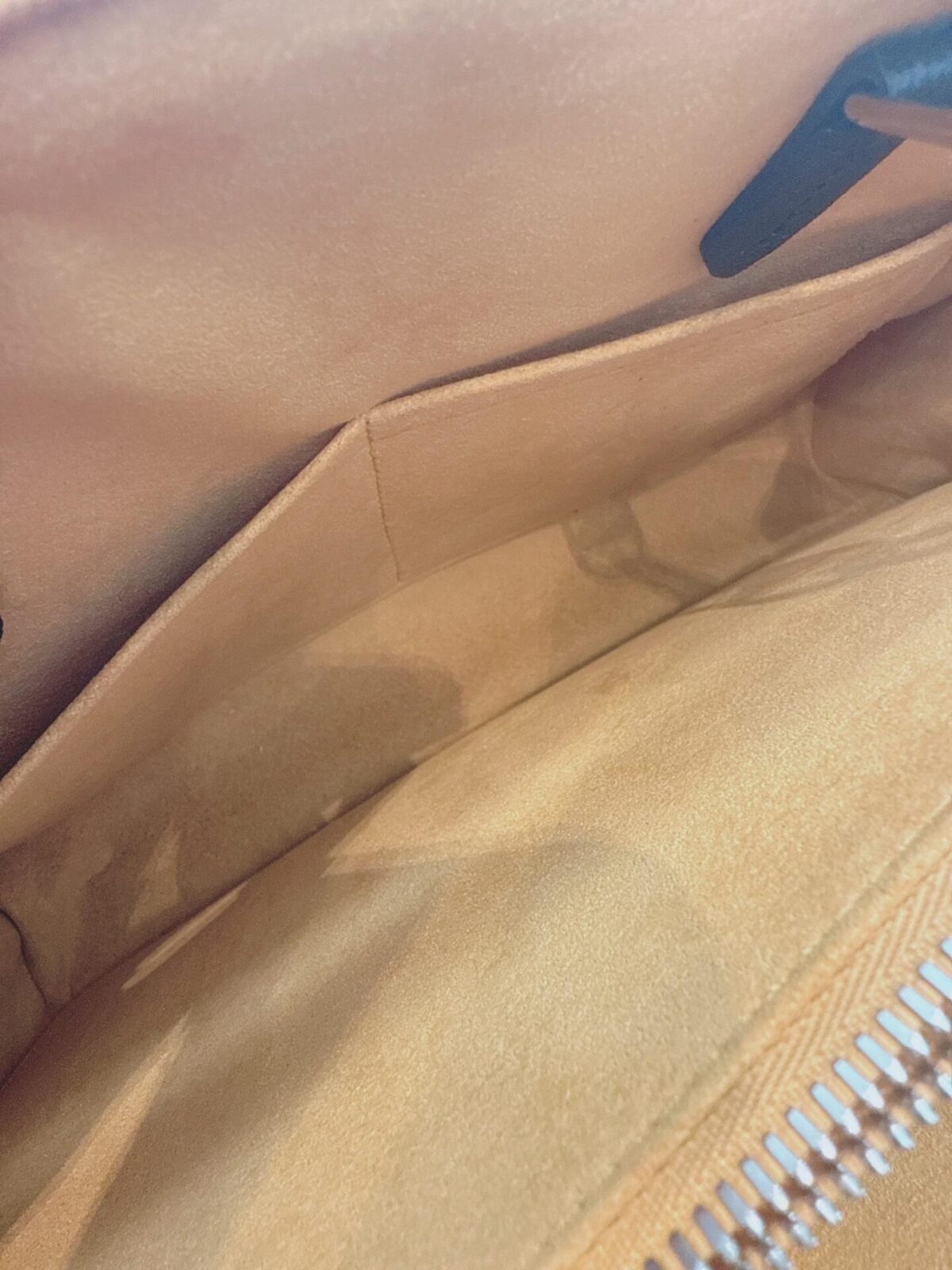 WHITE EPI LEATHER TWIST TOTE BAG