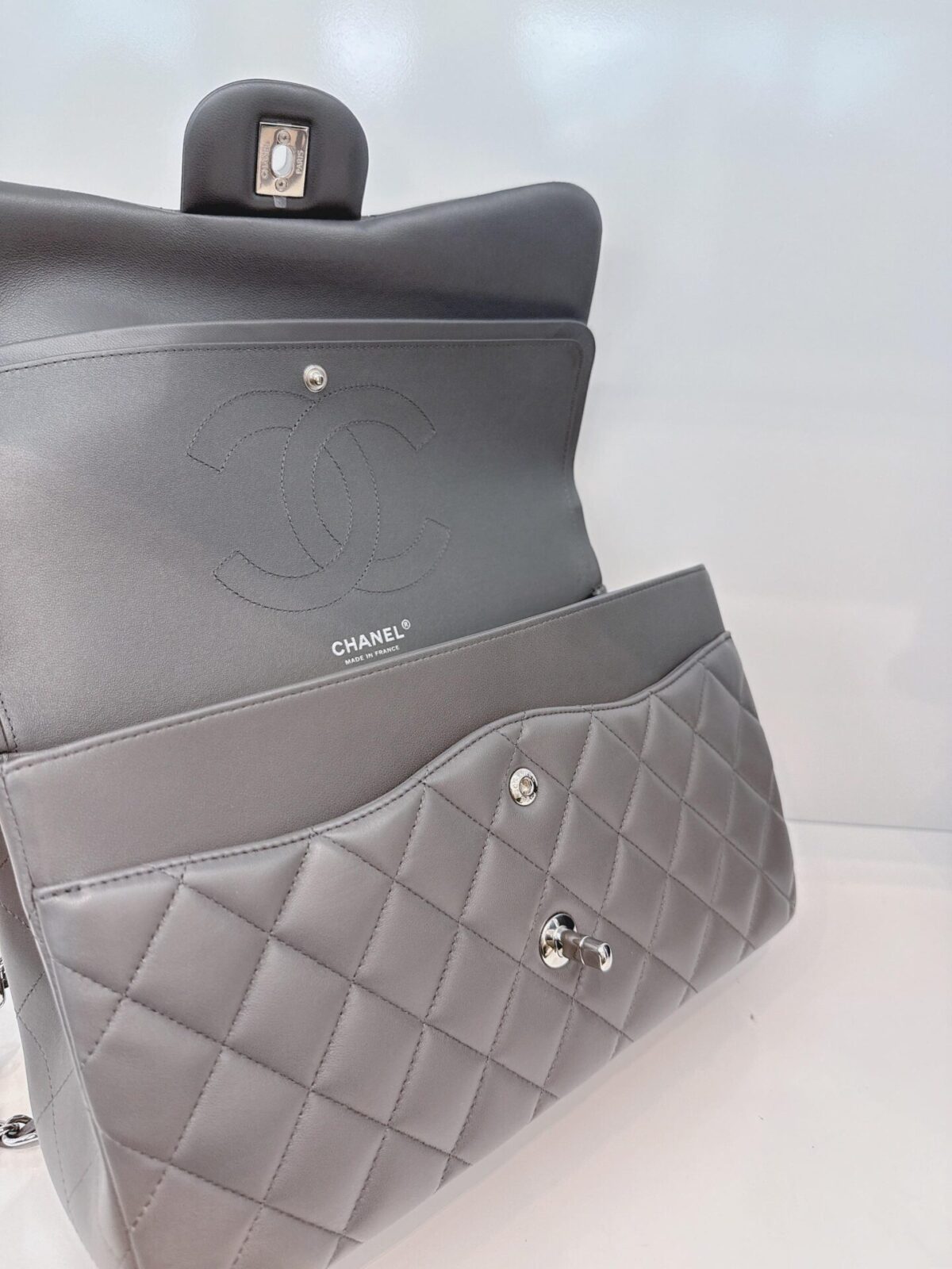 GRAY QUILTED LAMBSKIN LEATHER LARGE CLASSIC DOUBLE FLAP HANDBAG